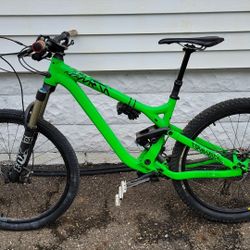 Mountain Bike 26in Commencal