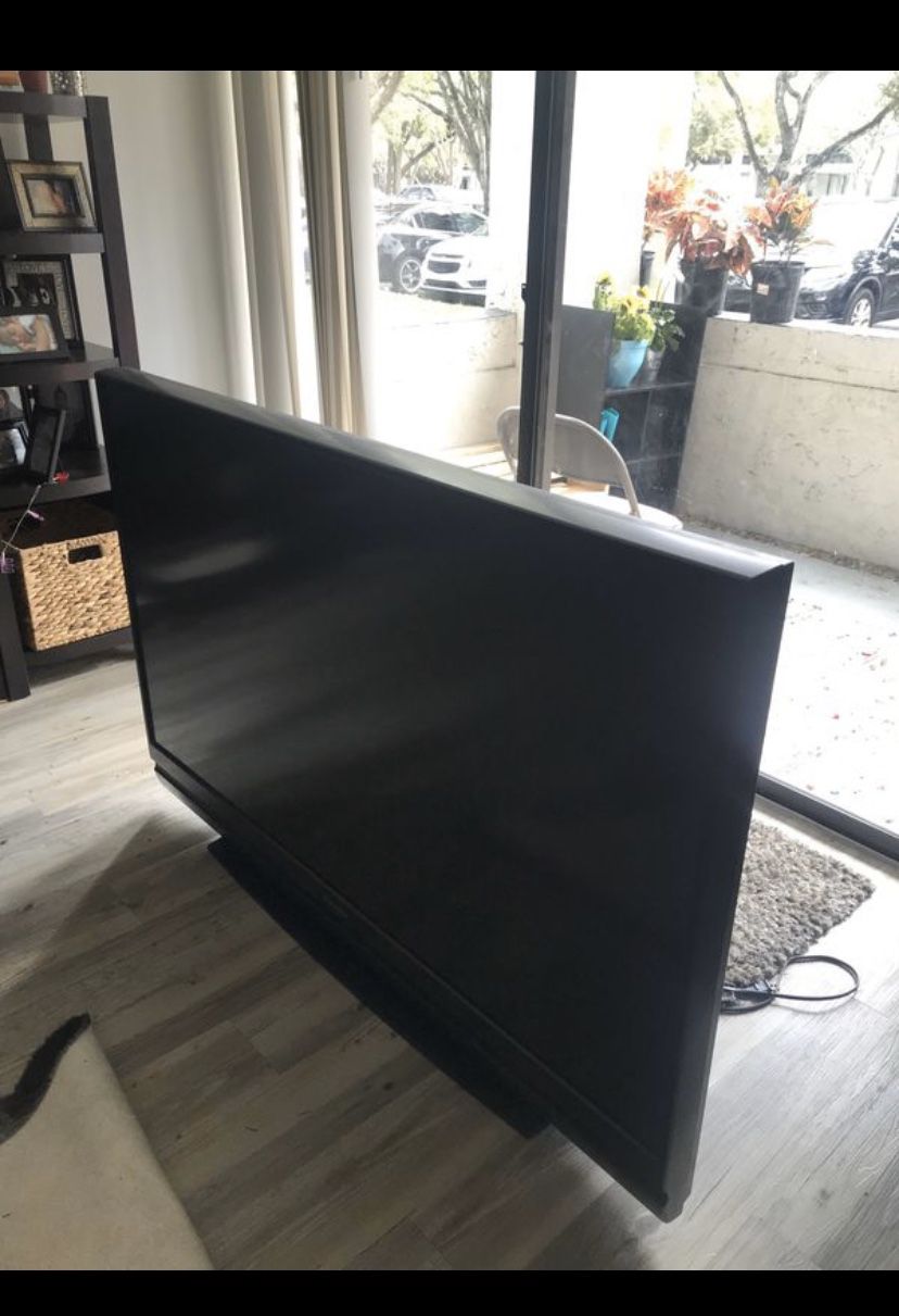 60 inch Mitsubishi TV