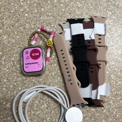 Apple Watch Series 9 – 45mm – White – Extra Bands – Pristine