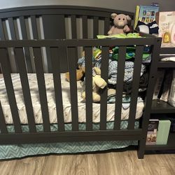 Crib With Changing Table