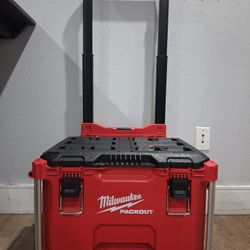 'Milwaukee' PACKOUT 22 in. Modular XL Tool Box