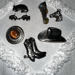 Western jewelry pins bolos