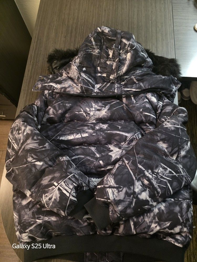 CROSS BAY BOMBER JACKET (REAL TREE BLACK)