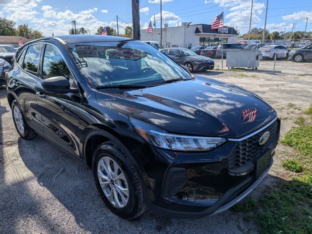 2024 Ford Escape