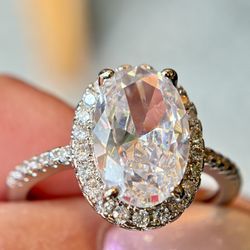 New 4.0Ct Oval Cut Cubic Zirconia Stones  Halo Accents Solitaire Ring in 7