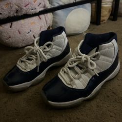 jordan 11  win like 82 