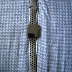 Nike Apple Watch SE