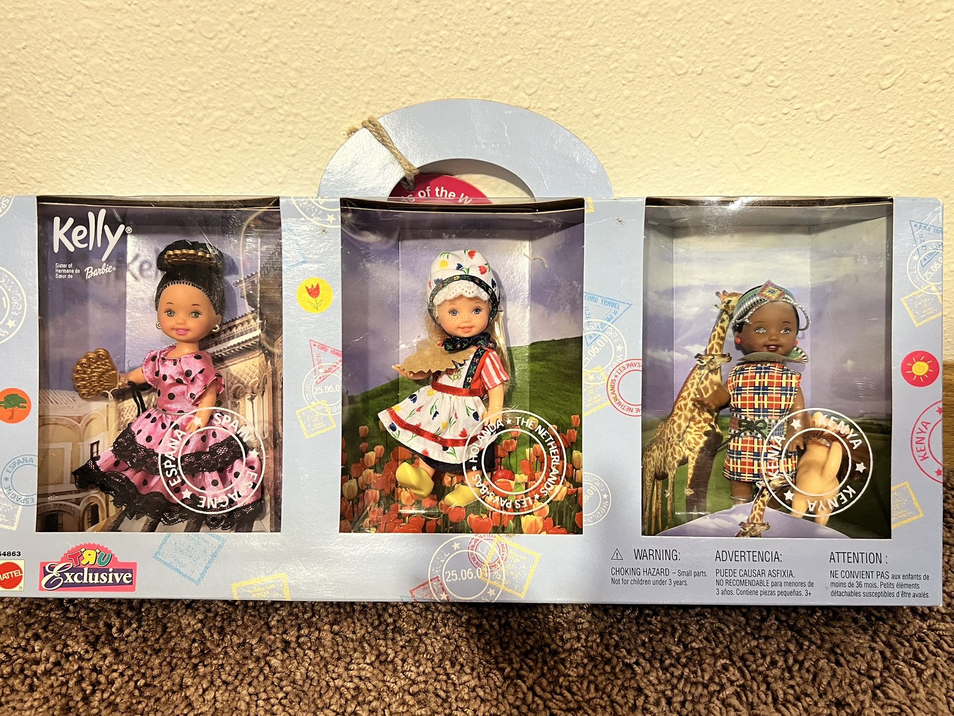 Kelly International Dolls