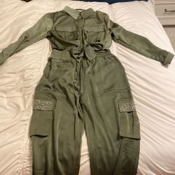 Green Medium 2 Piece 