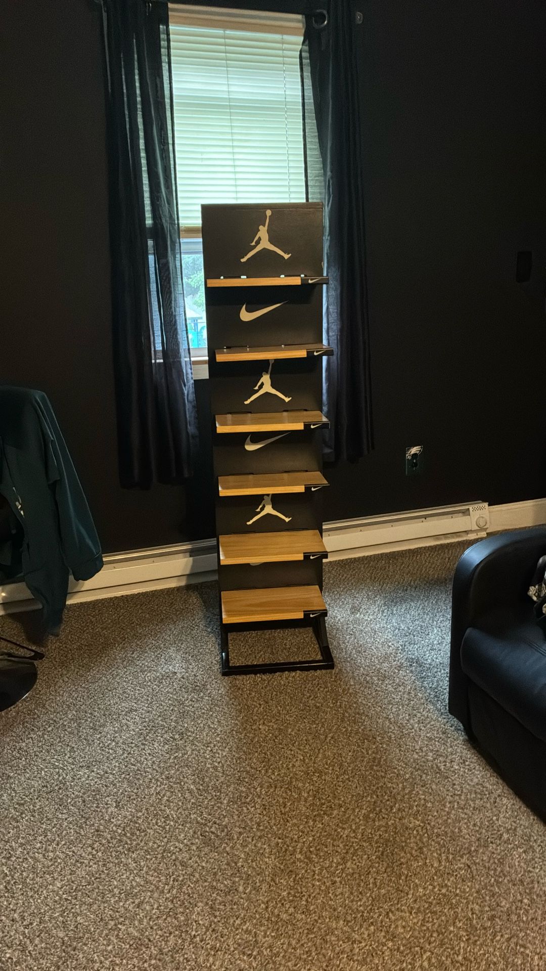 Sneaker Stand