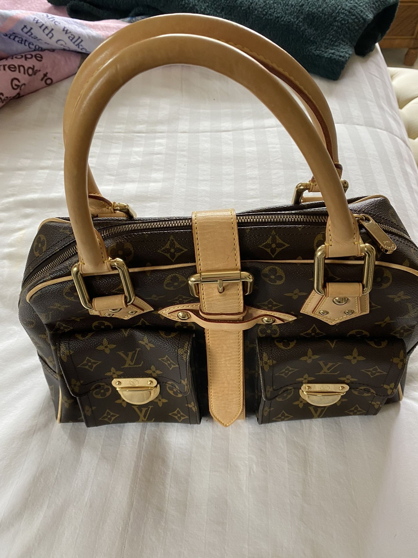 Authentic Louis Vuitton Manhattan Gm