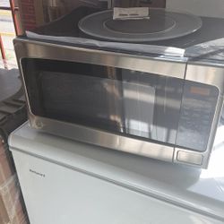 GE microwave 24 Inch