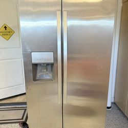 Whirlpool Stainless Steel Side-by-Side Refrigerator – Ice/Water Dispenser