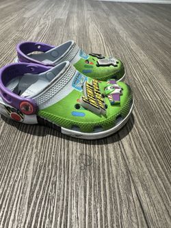 buzz light crocs
