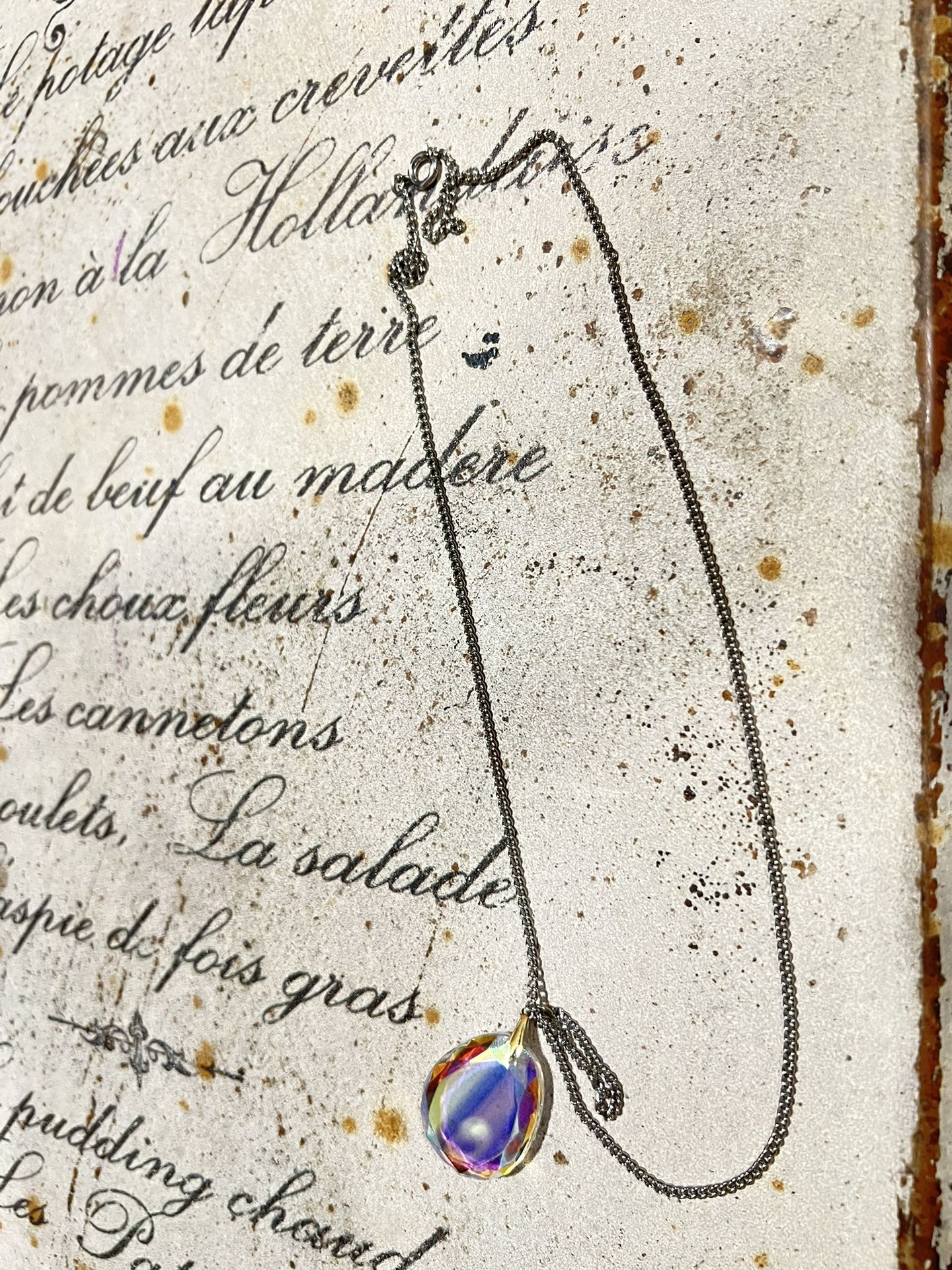 Necklace IRIDESCENT Vintage Necklace