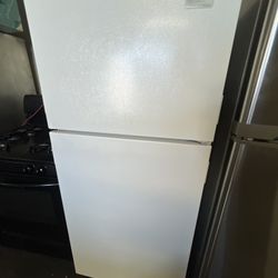 Kirkland 14 Cu Ft Top Freezer Refrigerator Apartment Size 