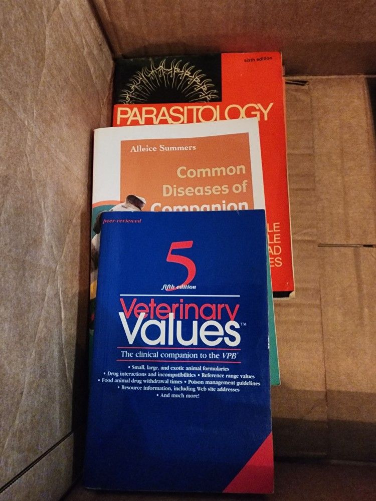 Veterinary books & notes