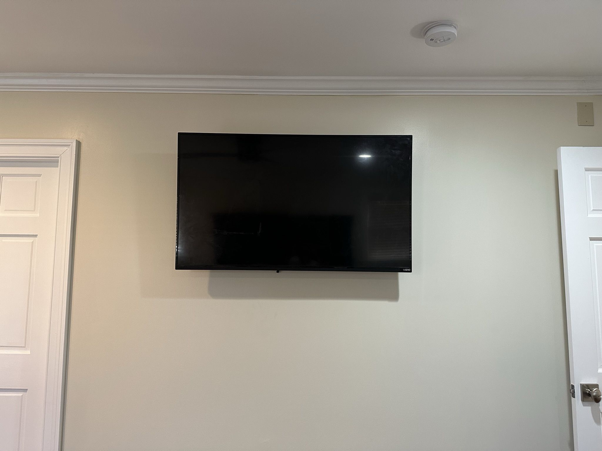 TV  M O U N T I N G