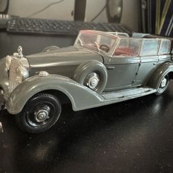 Rio 1937 Grey Mercedes-Benz Cabriolet Die-Cast Car 1:43 Scale 