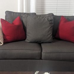 Loveseat 