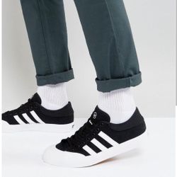 2 Adidas Sneakers M 13