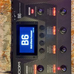 Zoom B6 Bass Multi Effects Processor