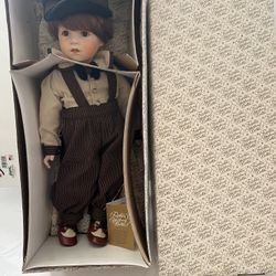 Coca Cola Boy Danny Porcelain Heirloom Doll Limited Edition Franklin Mint 18inch