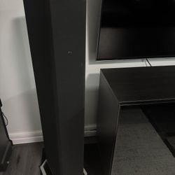 Home Theater Sound System - Definitive Technology 