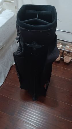 2 pre-owned golf bags $35each obo