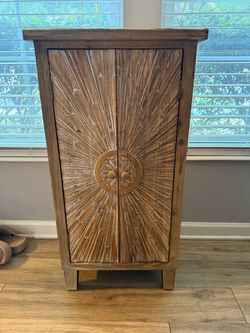 Storage cabinet