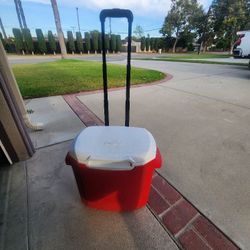 Coleman 28Qt Rolling Cooler