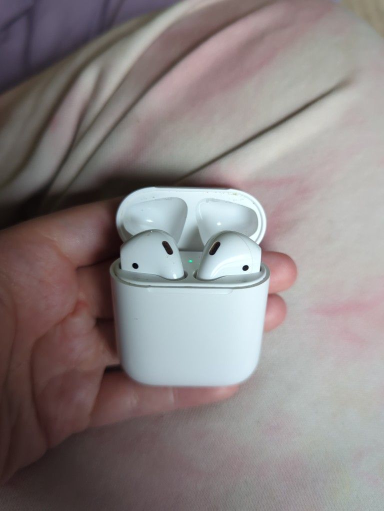 Airpods 4
