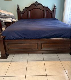 King size bed