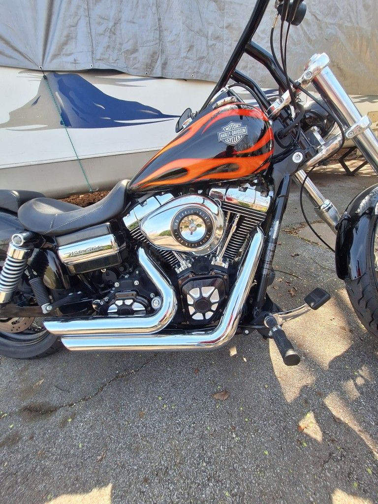 2010 FXDWG HARLEY DAVIDSON