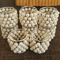 Set Of 8 Pearl Embellished Napkin Rings Silver Tone Metal Lattice Design