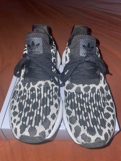 Womens Size 6 Adidas Leopard Print Shoes