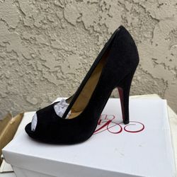 Women’s Suede Heels - size 6.5 