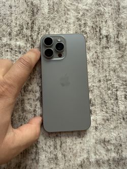 Selling iPhone 15 Pro Max 512GB Price Firm Any Carrier Unlocked or International BH 96%