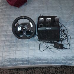 Logitech - G920 Driving Force Racing Wheel and pedals for Xbox Series X|S, Xbox One, PC