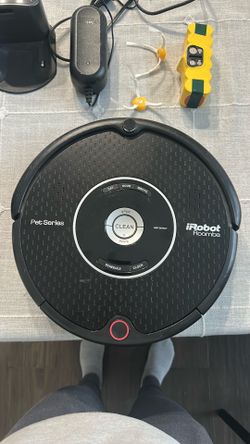 Vacuum: iRobot Roomba 595 Pet Vacuum Cleaning Robot