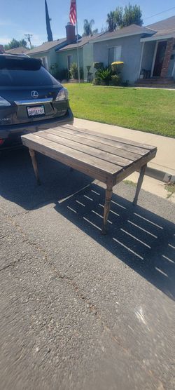 Free Old work table