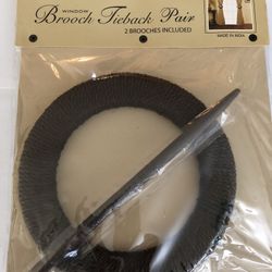 Brooch Tieback Pair