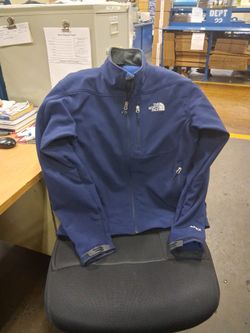 NORTH  FACE  JACKET    DARK  BLUE  M