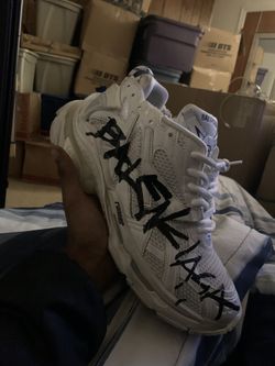 balenciaga graffiti runners