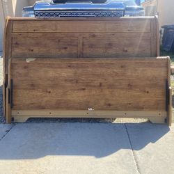 $150 King Size Bed Frame 