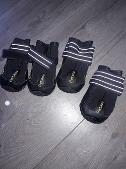 Dog shoes