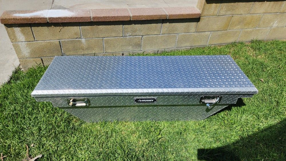 Husky 647292 Truck Box