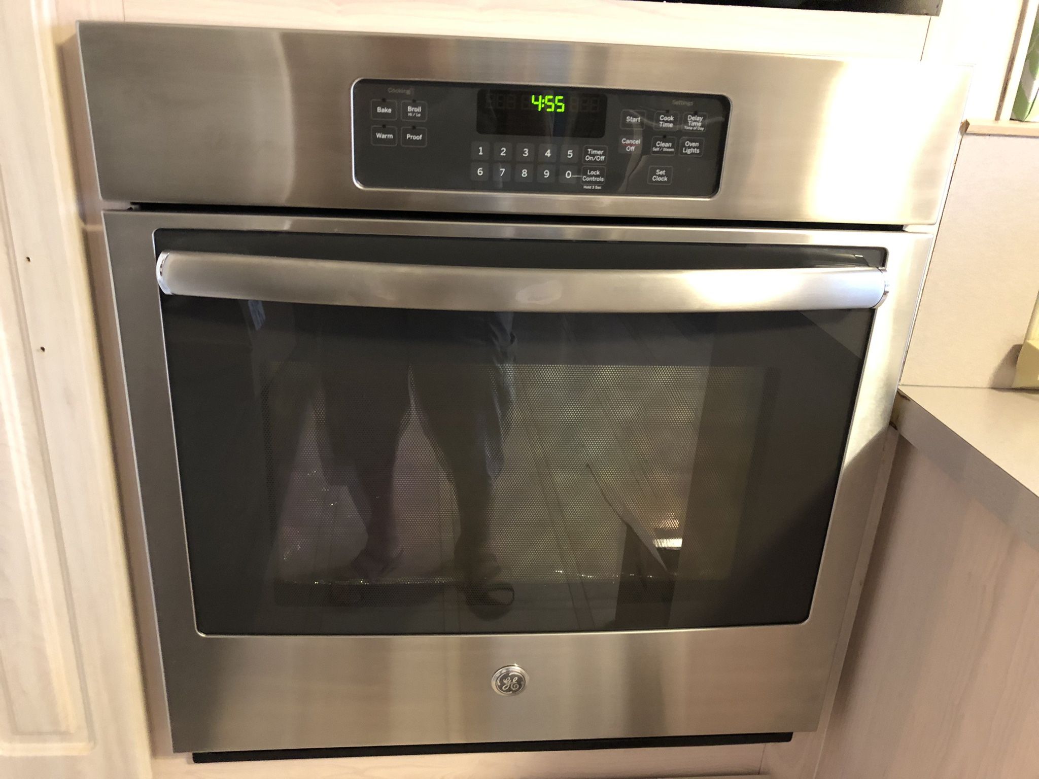 Jenn-Air Stove Cook-Top And Single Wall Oven