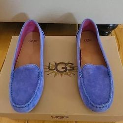 UGG Blue Suede Leather Slip in Loafers Flats Size 7