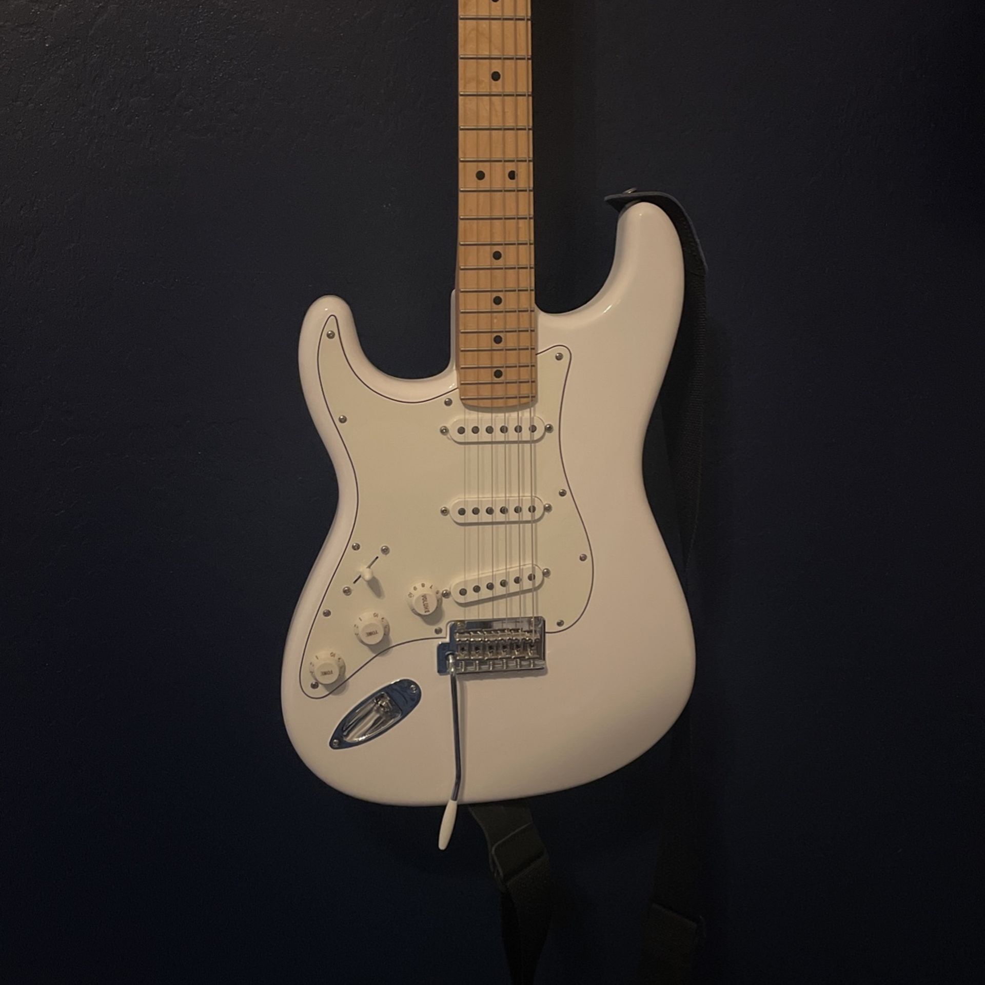 Left Handed Fender Strat Electric Guitar
